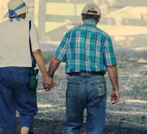 Travel Tips for Globetrotting Seniors